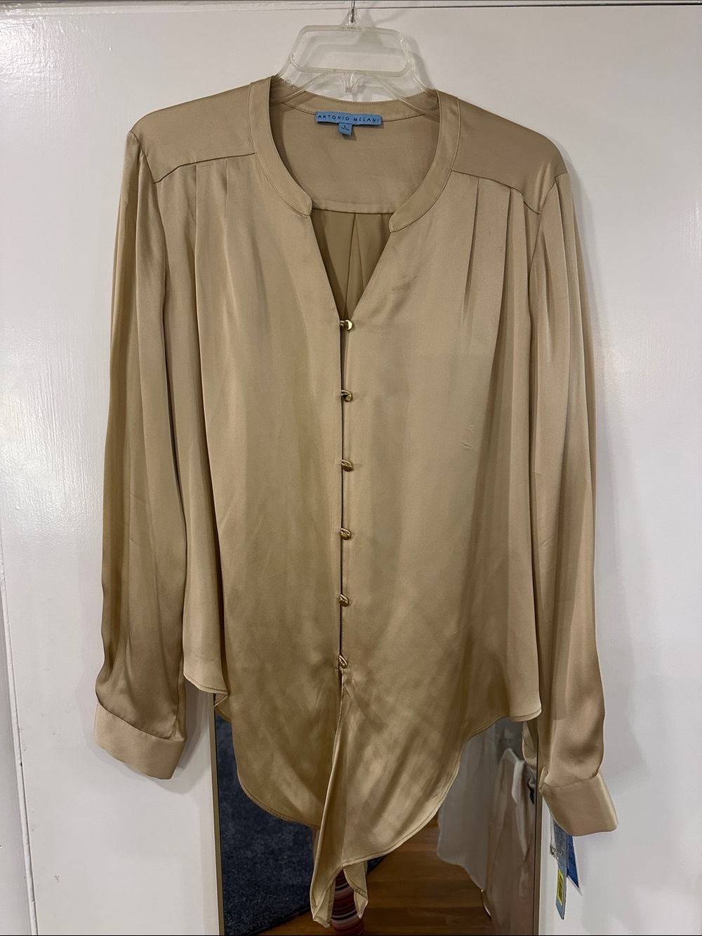 100% silk ANTONIO MELANI Light Gold Button-Front Blouse